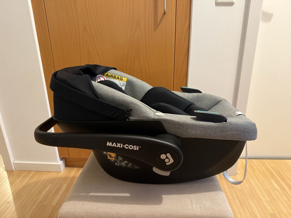 Maxi-Cosi Auto-Kindersitze: Maxi-Cosi CabrioFix S i-Size Babyschale – Gebraucht aus Vaduz von Hallo2112