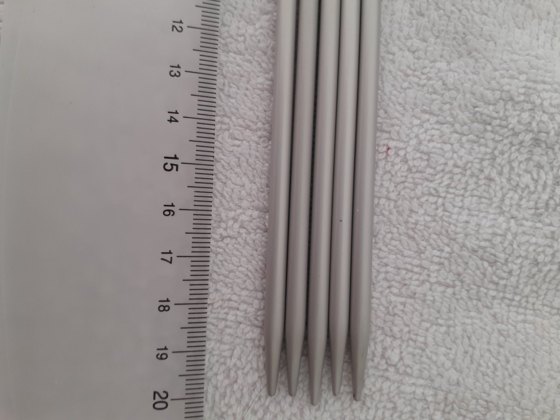 Ferri: 5 Stricknadel 20 cm – Usato da Yverdon venduto da DerStorchUndDieBiene 2