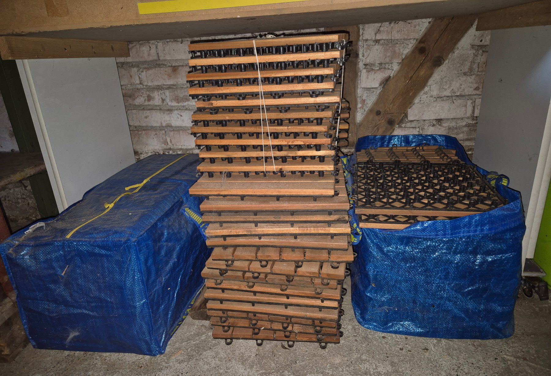 Ikea Tutte le decorazioni: Terrassen Bodenverkleidung – Usato da Brunnen venduto da Zick0 1