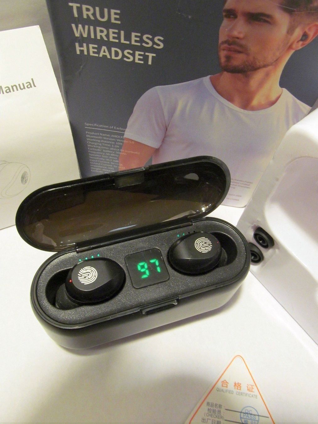 Casques audio: NEU Earbuds Bluetooth Wireless Headset – Neuf avec emballage d'origine à St. Margarethen TG par ursk10