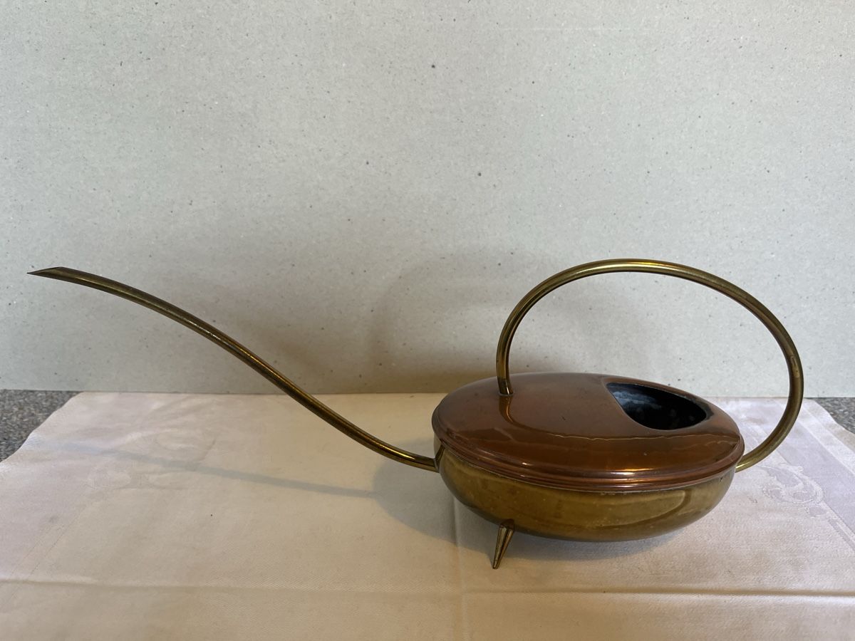 Tutte le decorazioni: Kleine Mid Century Giesskanne Kupfer Messing – Usato da Münchenstein venduto da Sozial_Labor_Brocki