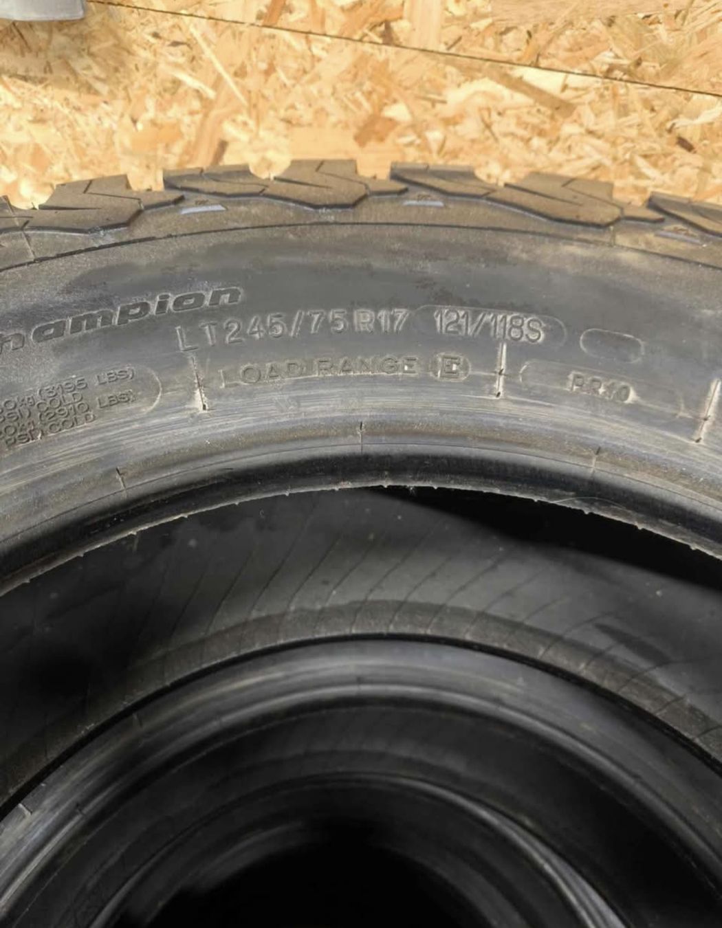 Altro in Scrittura & Disegno: BF Goodrich All Terrain KO2 245/75 R17 – Nuovo (secondo la descrizione) da Delémont venduto da dva_6llq 2