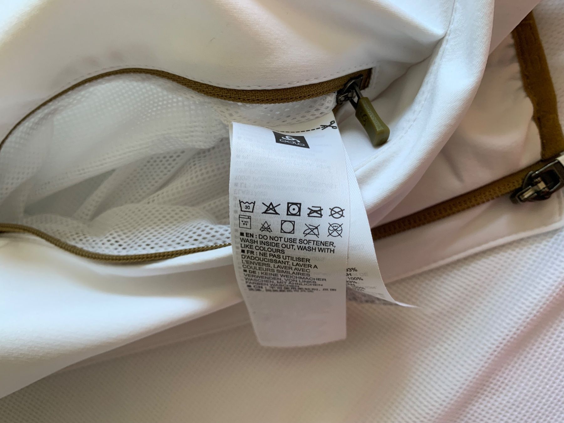 Odlo Giacche: JACKE ODLO Windstopper Grösse M – Nuovo (secondo la descrizione) da Adliswil venduto da Jessik0 9