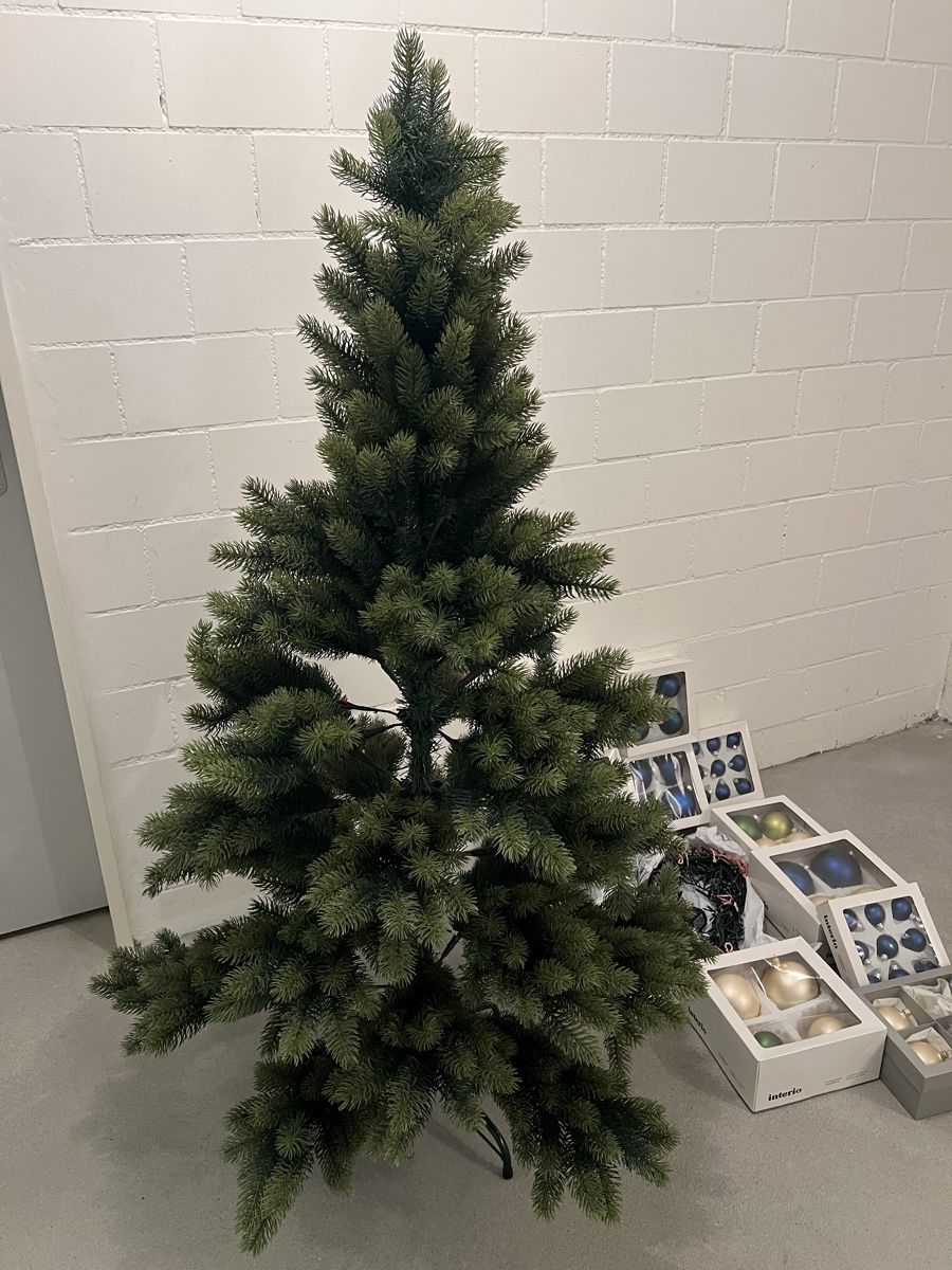 Interio Tutte le decorazioni: Weihnachtsbaum 🎄 – Nuovo (secondo la descrizione) da Zürich venduto da Luxury_4t2r