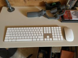 Apple Magic Keyboard mit Ziffernblock und Magic Mouse