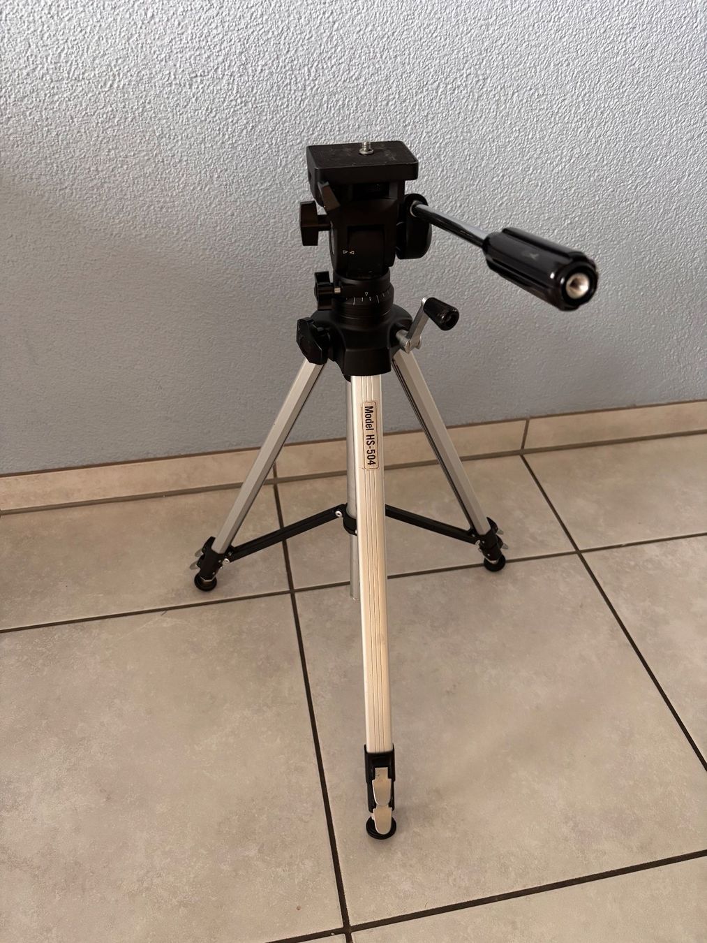 Treppiedi & Teste: Stativ für Kamera oder Fotoapparate – Usato da Frauenkappelen venduto da Rolerik 3