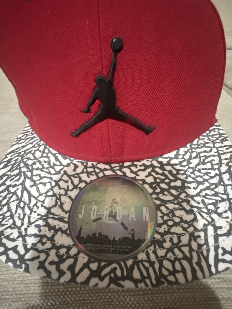 Jordan Altro abbigliamento per bambino: Cappello Jordan rosso - Taglia Unica – Nuovo (secondo la descrizione) da Bellinzona venduto da Ti.belli 4