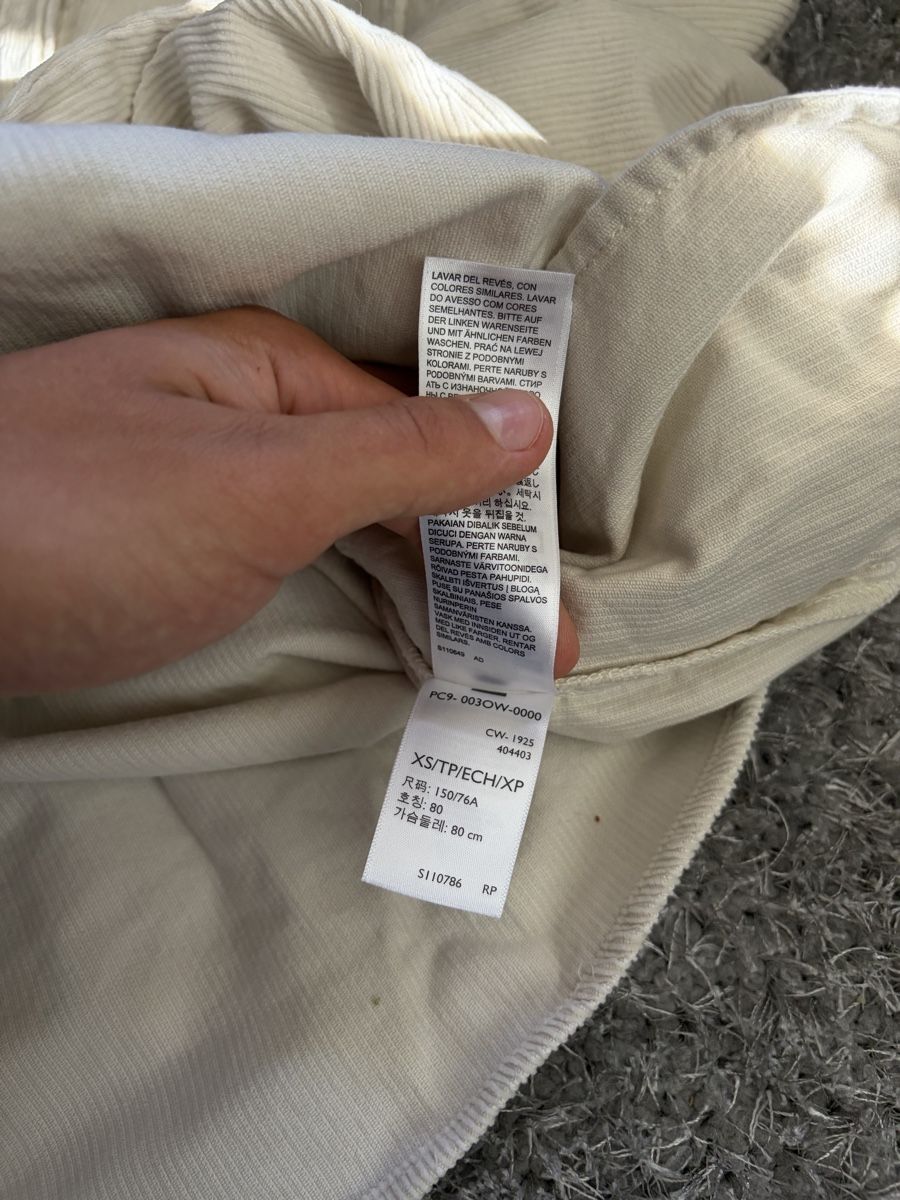 Levi's Hemden: Levi's Corduroy Shirt Beige – Gebraucht aus Brislach von edu_t6pq 4