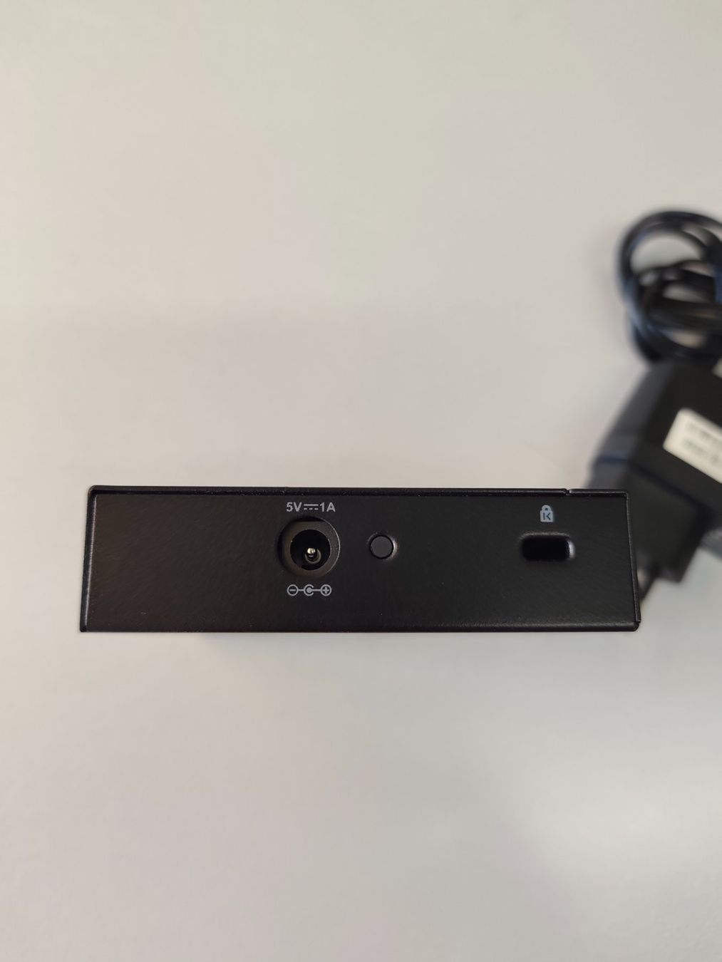 Hub & Switch: Switch D-Link DGS-105 – Usato da Bern venduto da Swt0 2