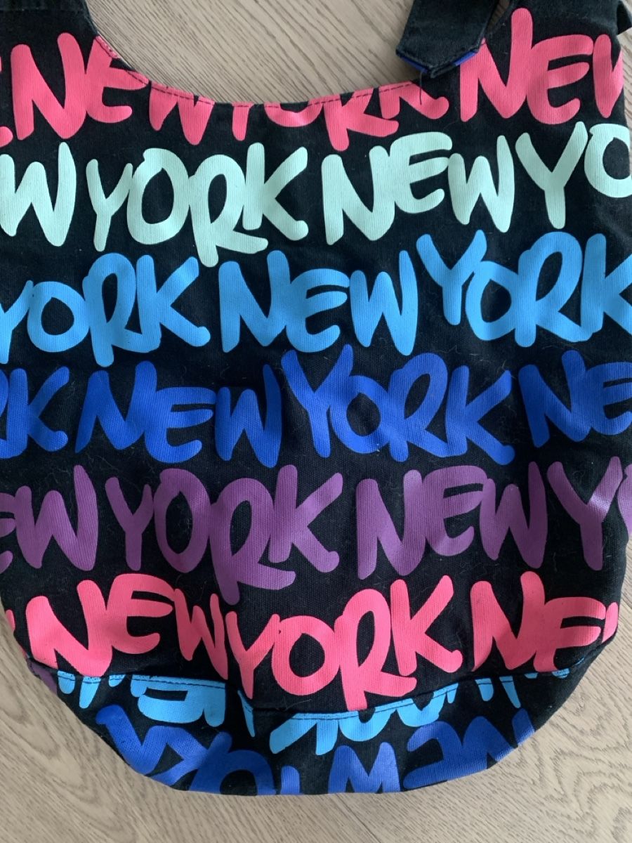 Borse da donna: Trendy "New York" print shoulder bag – Usato da Immensee venduto da Gitter 4
