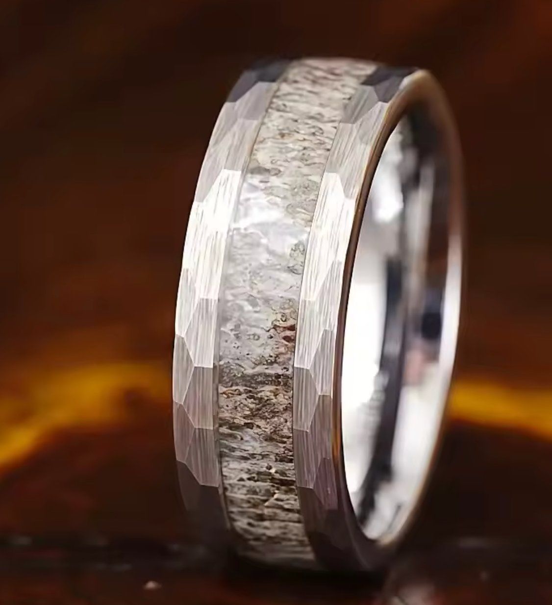 Ringe: Ring mit Hirsch-Geweih-Intarsie – Neu und originalverpackt aus Eschenbach SG von ...-