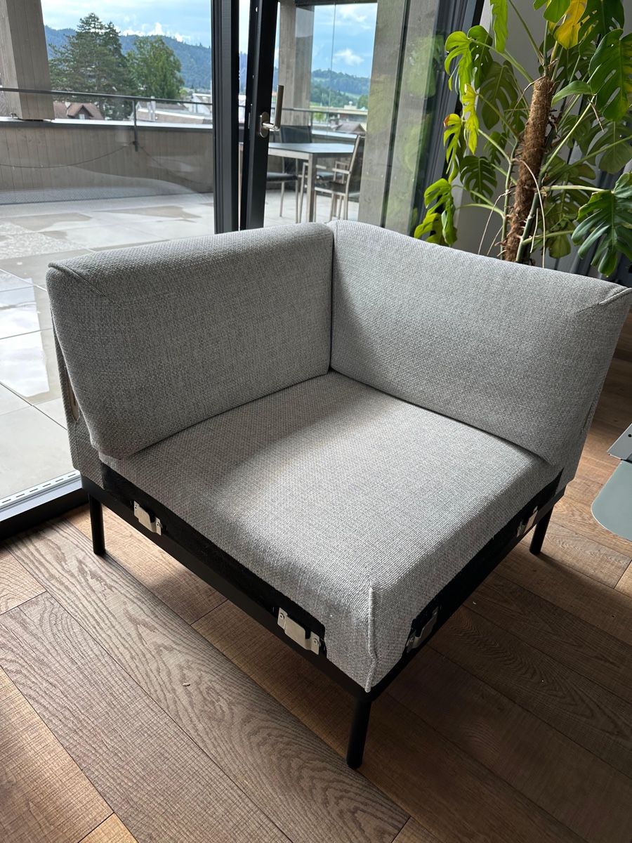 Ikea Divani: Light Gray Two-Seater Sofa and a corner section – Usato da Unterägeri venduto da may_htv2 4