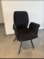 Chaise tissu noir pieds métal bon état
