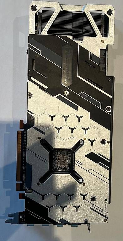 Schede grafiche: GPU Saphire Nitro+ RX 5700 XT 8 GB 3 fans – Usato da Malters venduto da ev_88hf 2