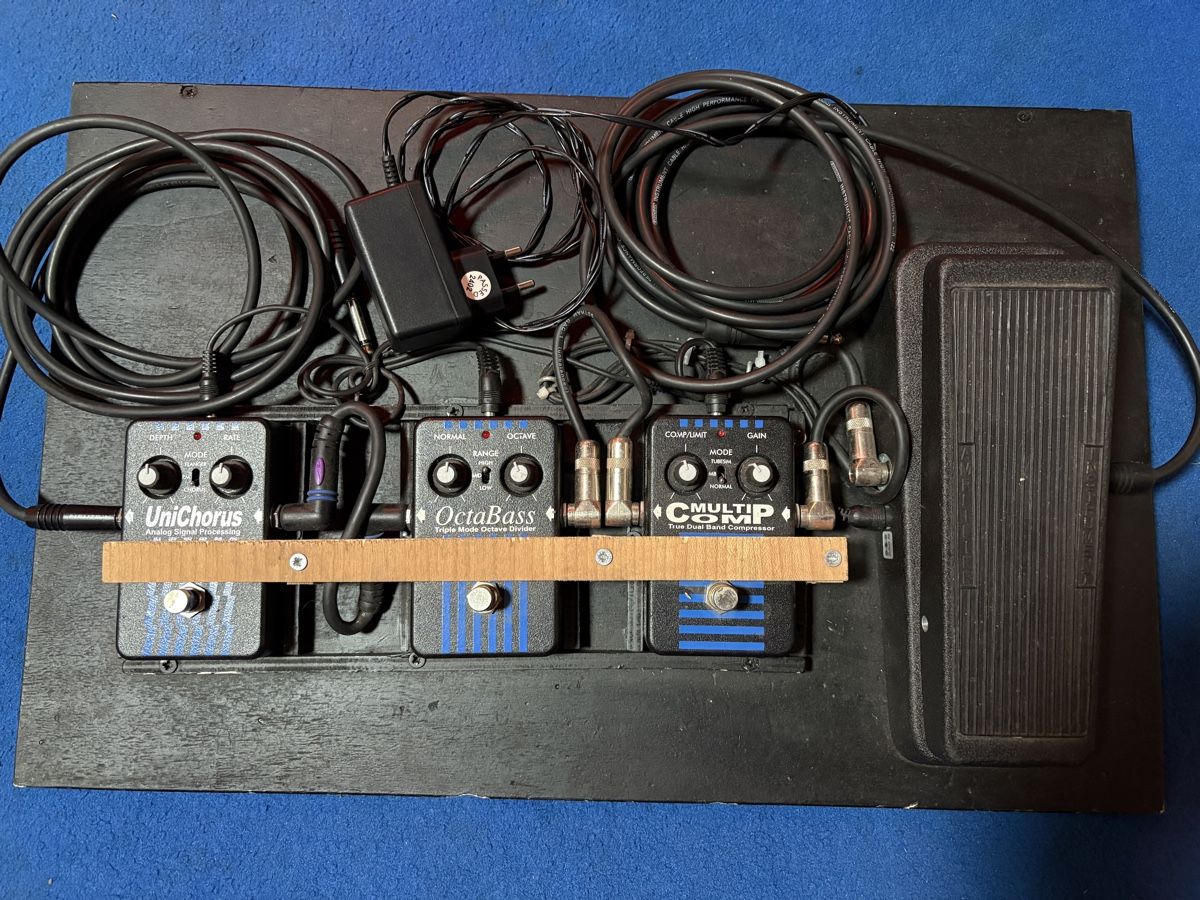 Strumenti musicali: EBS Effekte für Bass – Usato da Bellwald venduto da Samsfotografie
