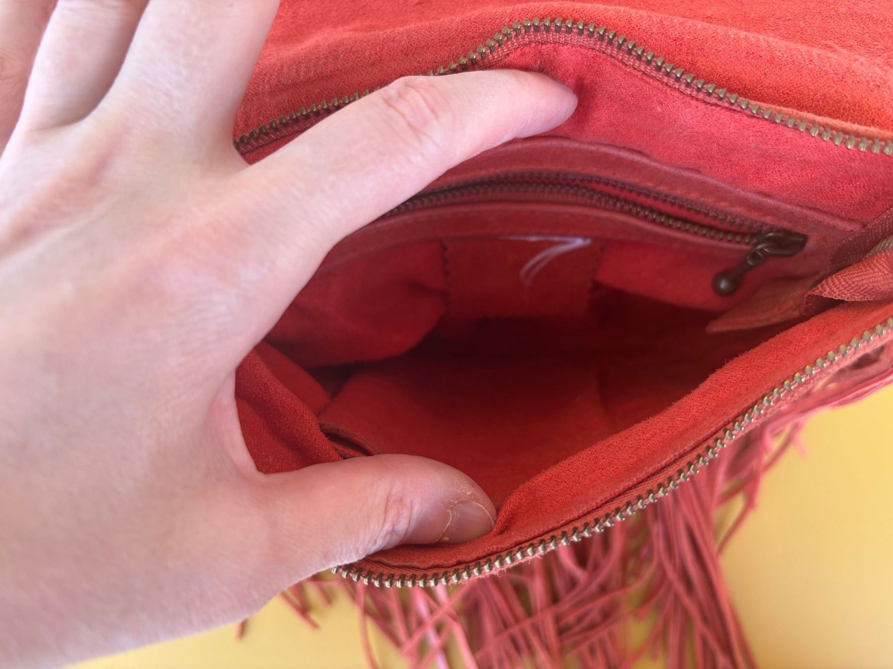 Taschen: Rote Ledertasche im Boho Stil mit Fransen – Gebraucht aus Zürich von missmodernage 5