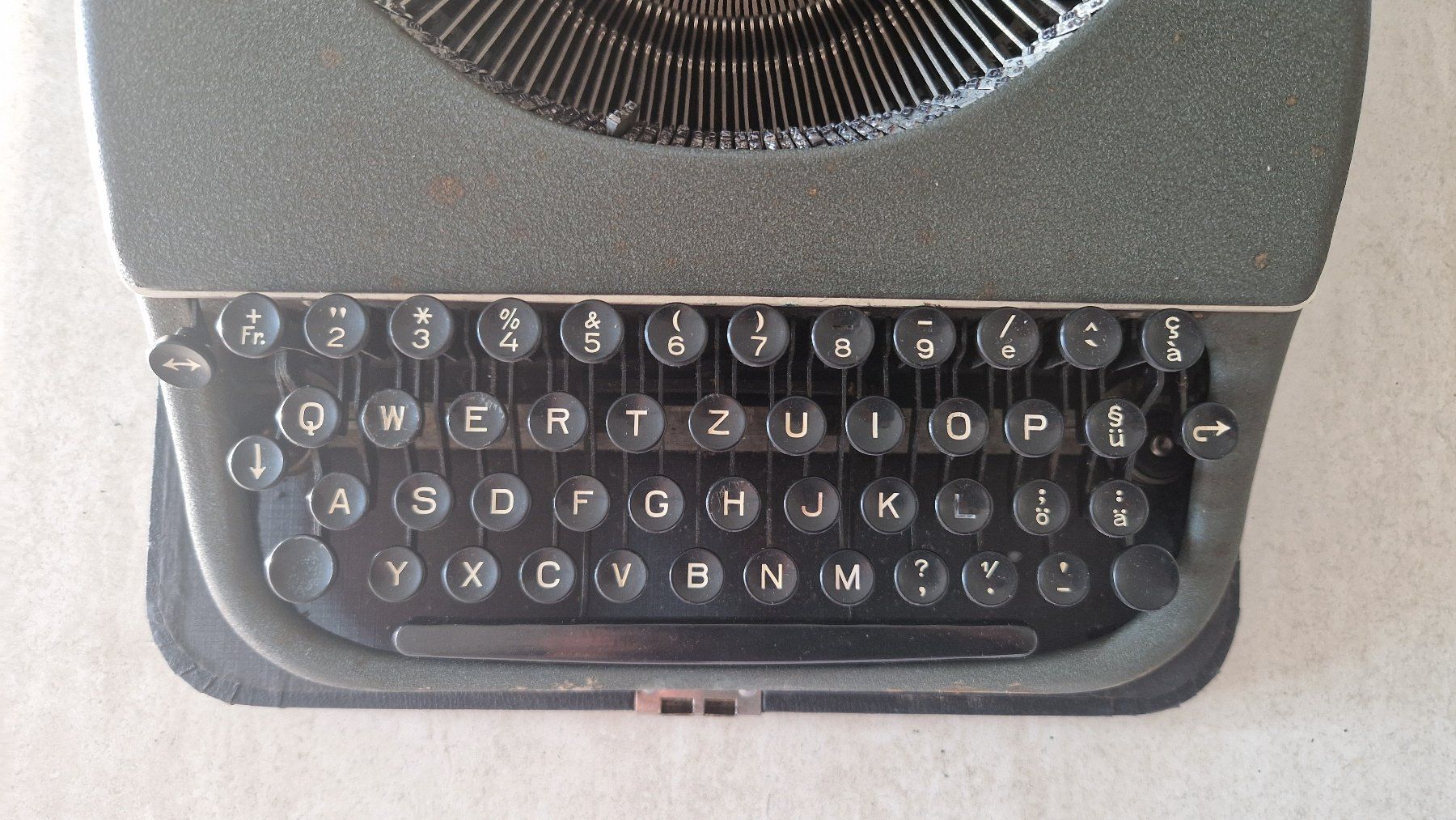 Schreibmaschinen: Schreibmaschine PATRIA, vintage – Gebraucht aus Regensdorf von Beeker 2