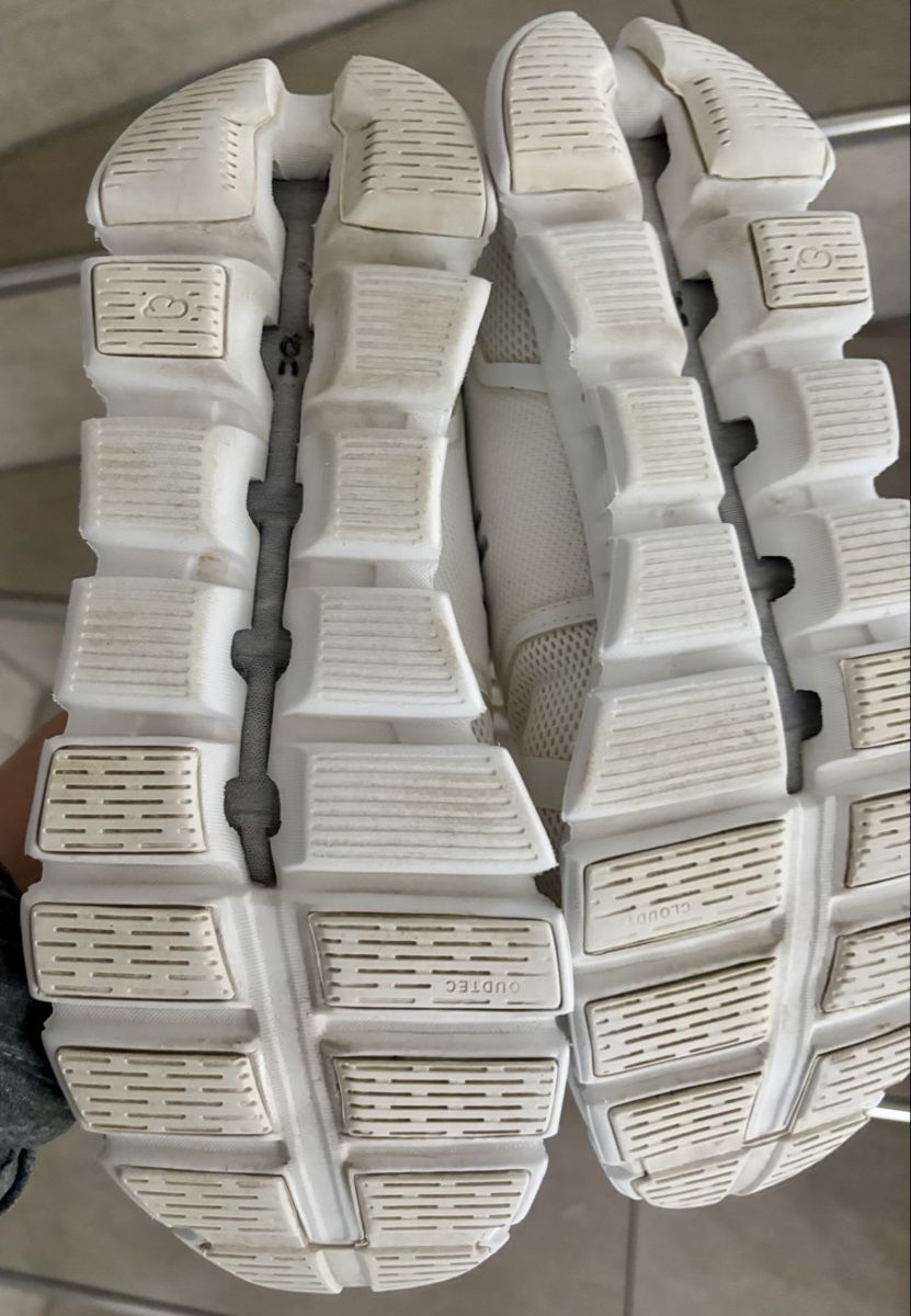 On Scarpe da donna: ON Cloud  Damen Sbeaker  Gr. 38,5 – Usato da Oberdorf SO venduto da misijael 3