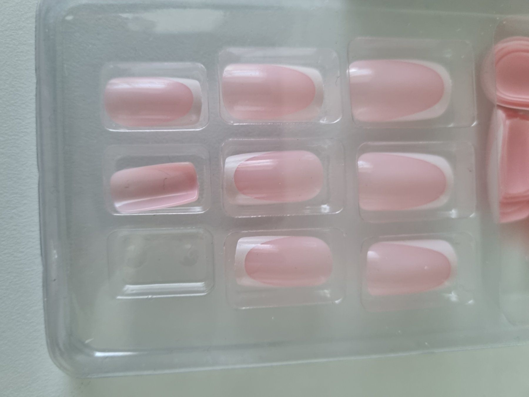 Künstliche Fingernägel: 3 x PRESS ON NAILS – Neu und originalverpackt aus Zofingen von Felpa 1