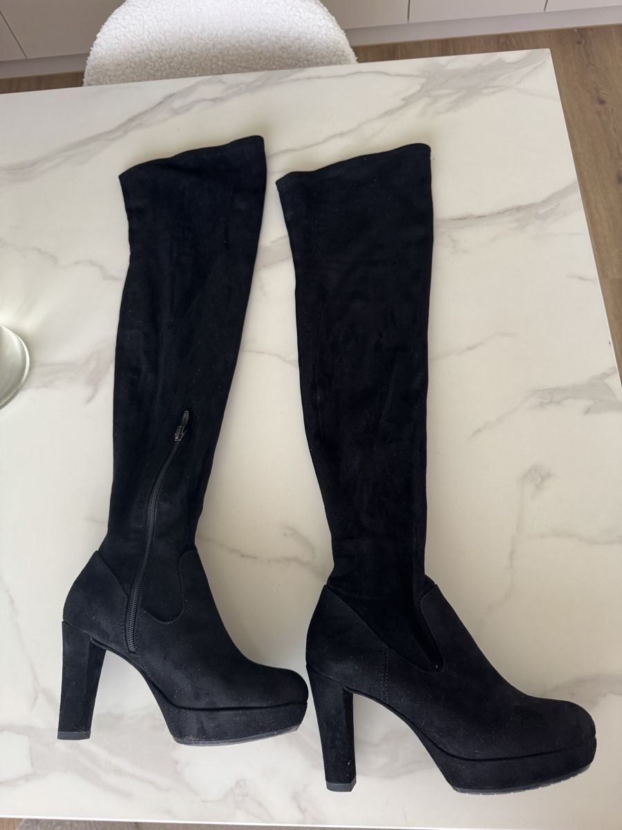 Tamaris Scarpe da donna: Tamaris Overknee Stiefel Grösse 37 – Usato da Rickenbach LU venduto da Steffischuepfer 1