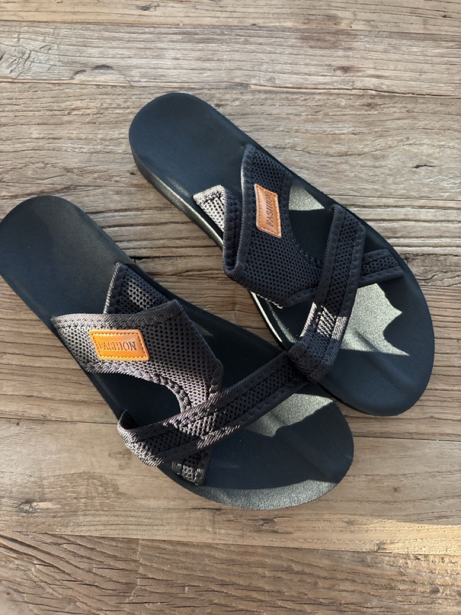 Scarpe da donna: Sandalen Damen Schwarz Grösse 40 neu – Nuovo e nell'imballaggio originale da Krattigen venduto da Landado 1