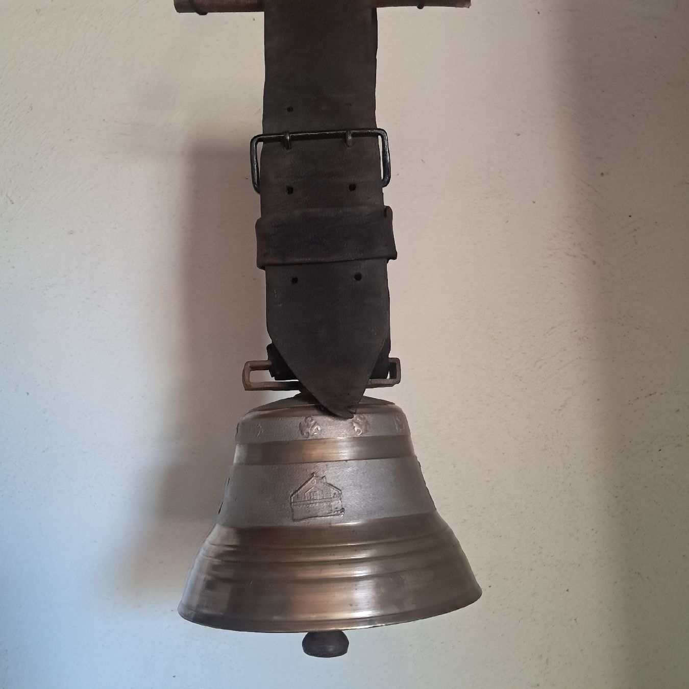 Campanacci mucche: Gute Alte Glocke  – Usato da Murten venduto da SHETHOF