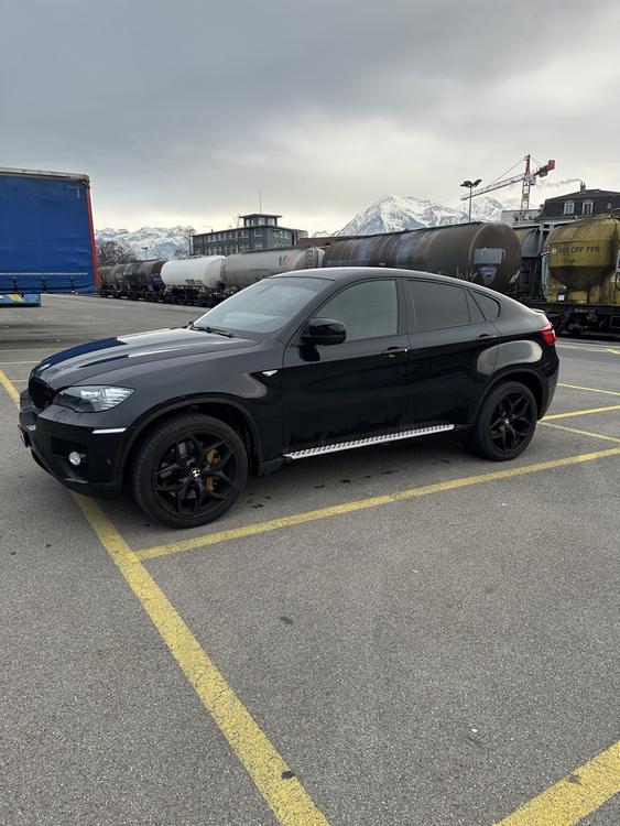 BMW X6 xDrive50i M Ausstattung