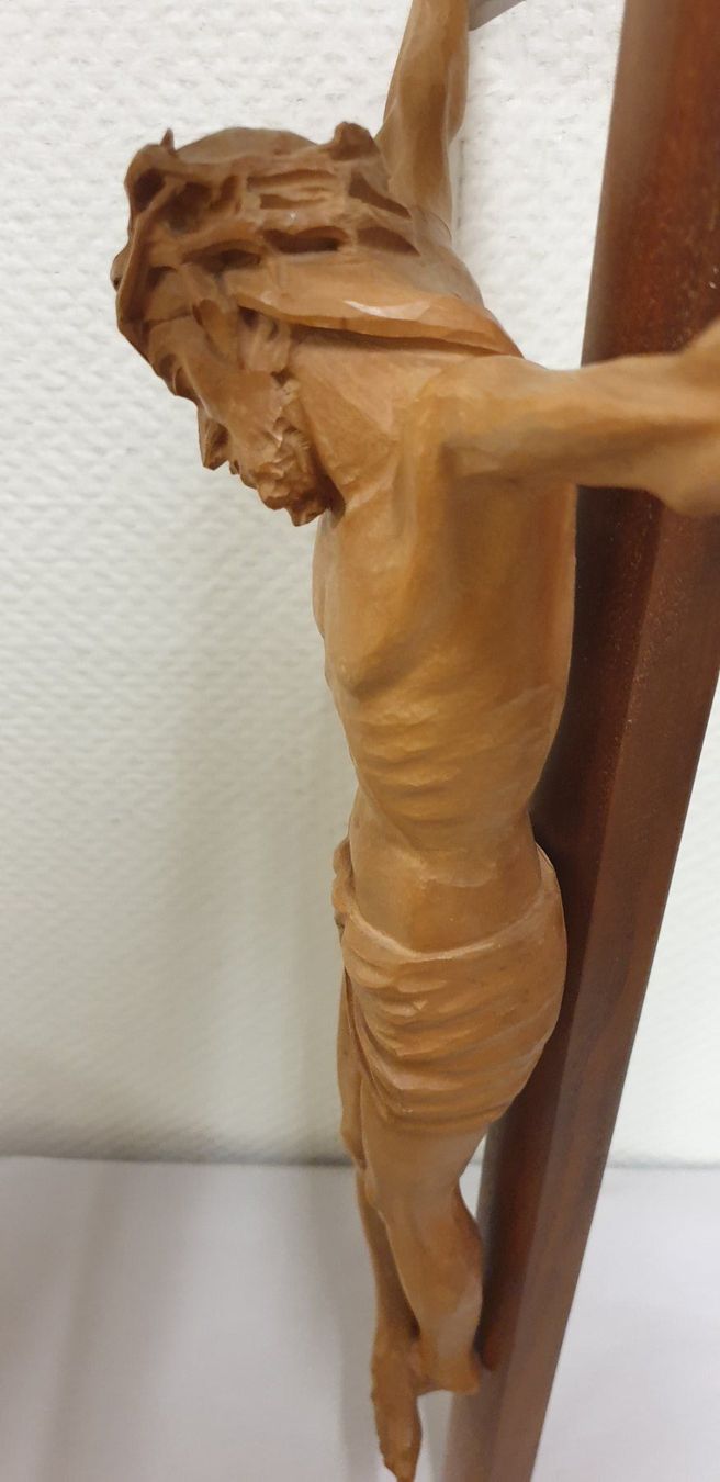 Sculture & Statue: Holzfigur Jesus am Kreuz – Usato da Emmen venduto da Brockofsky 6