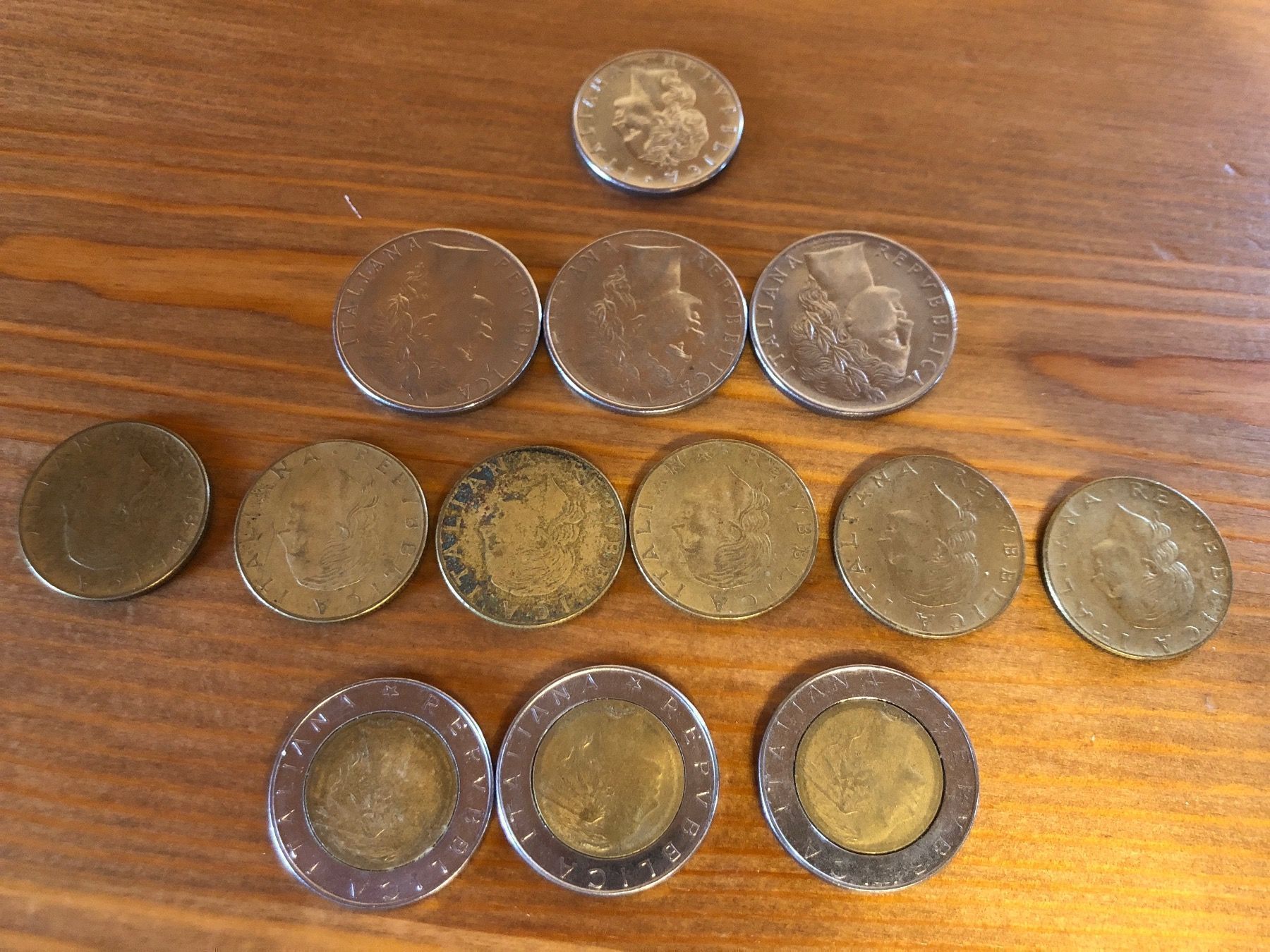 Tutti le monete: Monnaie lire italienne – Usato da Oron-la-Ville venduto da W.XIX 4
