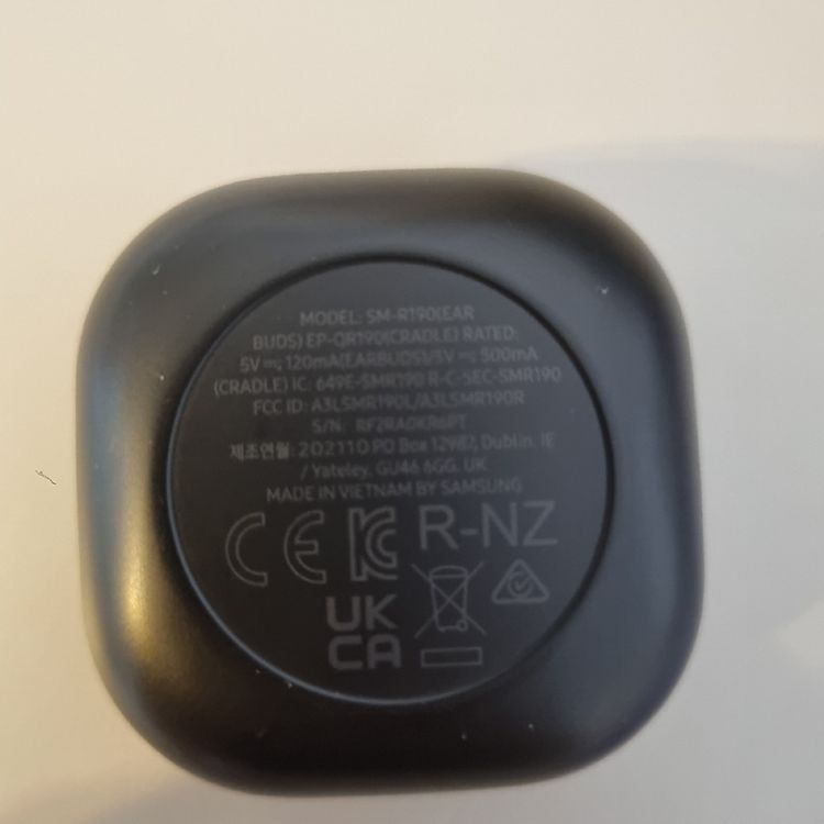 Samsung Kopfhörer: Samsung Kopfhörer Buds MODEL SM-R190EAR – Gebraucht aus Solothurn von ram_2fjh 2