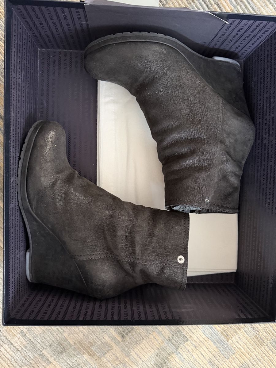 Prada Chaussures femmes: PRADA Wedge Booties, Size 40, Black Leather, – D'occasion à Zürich par kas_g26m 4