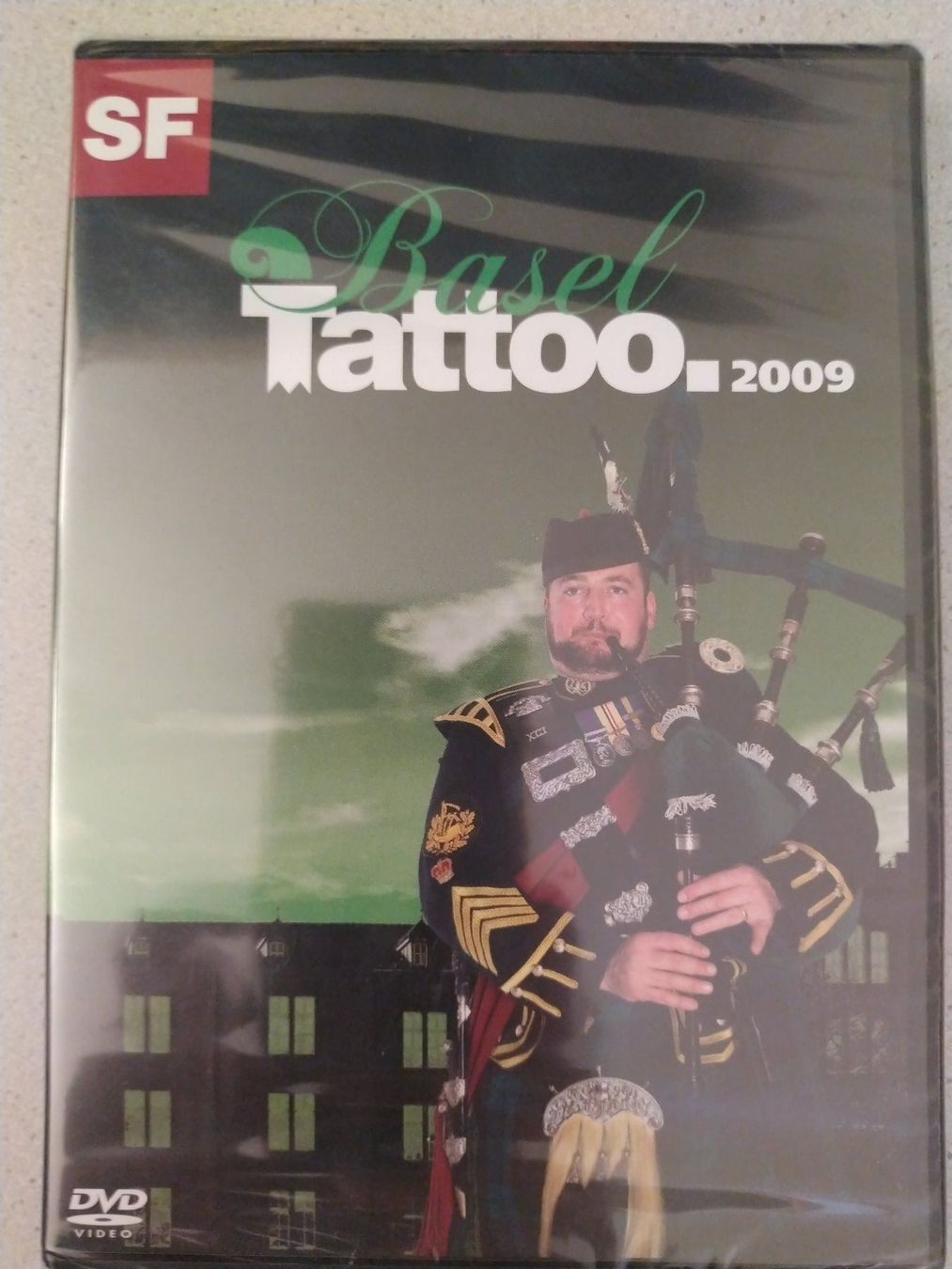 Tutti i DVDs: Basel Tattoo 2009, originalverpackt – Nuovo e nell'imballaggio originale da Sissach venduto da Heimat_Buch