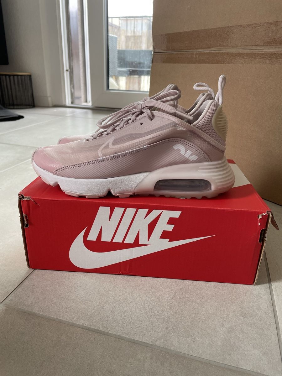 Nike Scarpe da donna: Nike air Max 2090 – Nuovo (secondo la descrizione) da orbe venduto da Reb_04 1