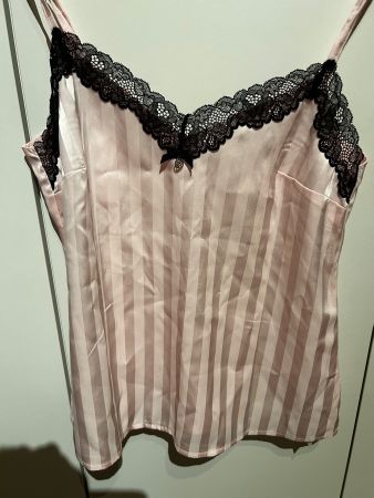 Top in rosa mit schwarze Spitze gr xs ab 1.-