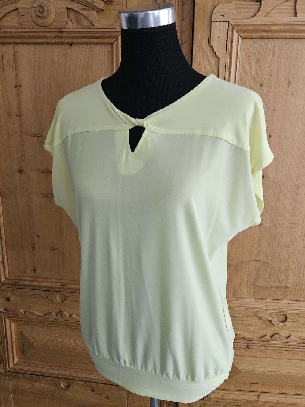 T-Shirts: schönes T-Shirt, Bianca – Neu (gemäss Beschreibung) aus Wiesendangen von Sinhuk 1