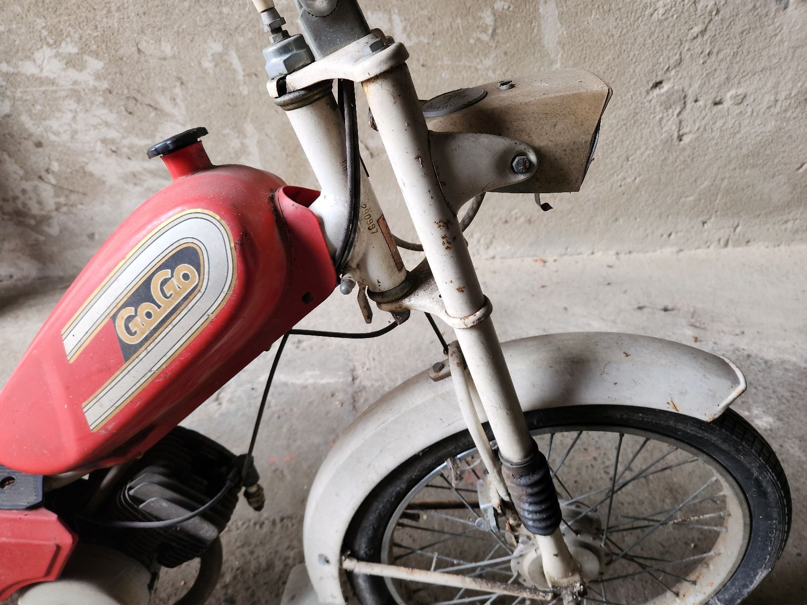 Batavus Ciclomotori: GoGo Batavus Mofa Moped Oldtimer Scheunenfund – Difettoso da Stein AG venduto da Metaluna 1