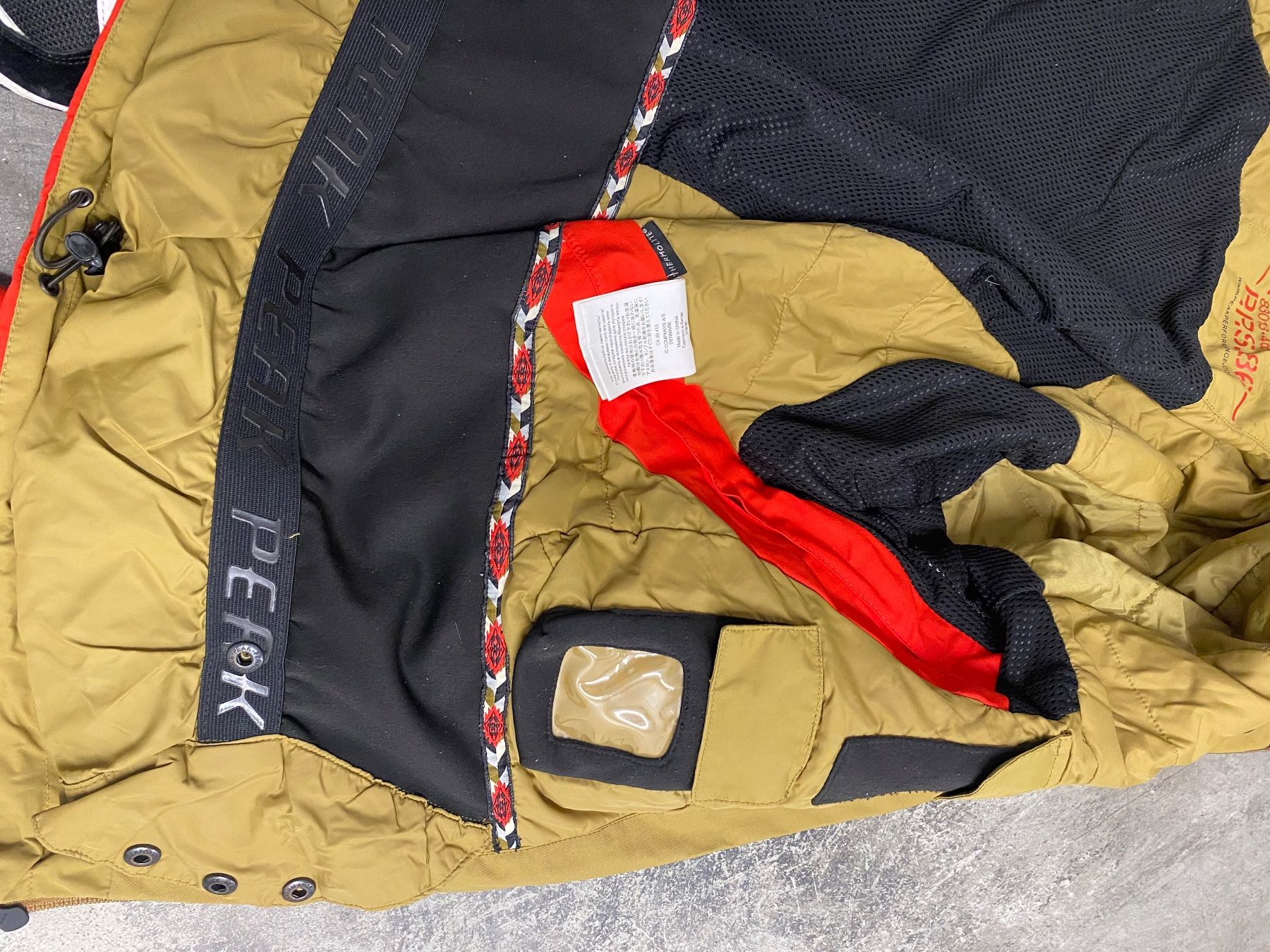 Peak Performance Giacche: Peak Performance R&D Skijacke neuwertig Gr. M – Nuovo (secondo la descrizione) da Bern venduto da floorball_zoro 7
