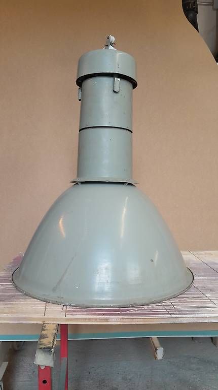 Lampen: Industrielampen XL Industrial Style – Gebraucht aus Hittnau von v-v-onlineverkauf