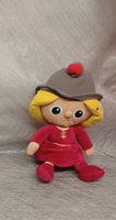 Stoffpuppe Mädchen mit Hut – rot
