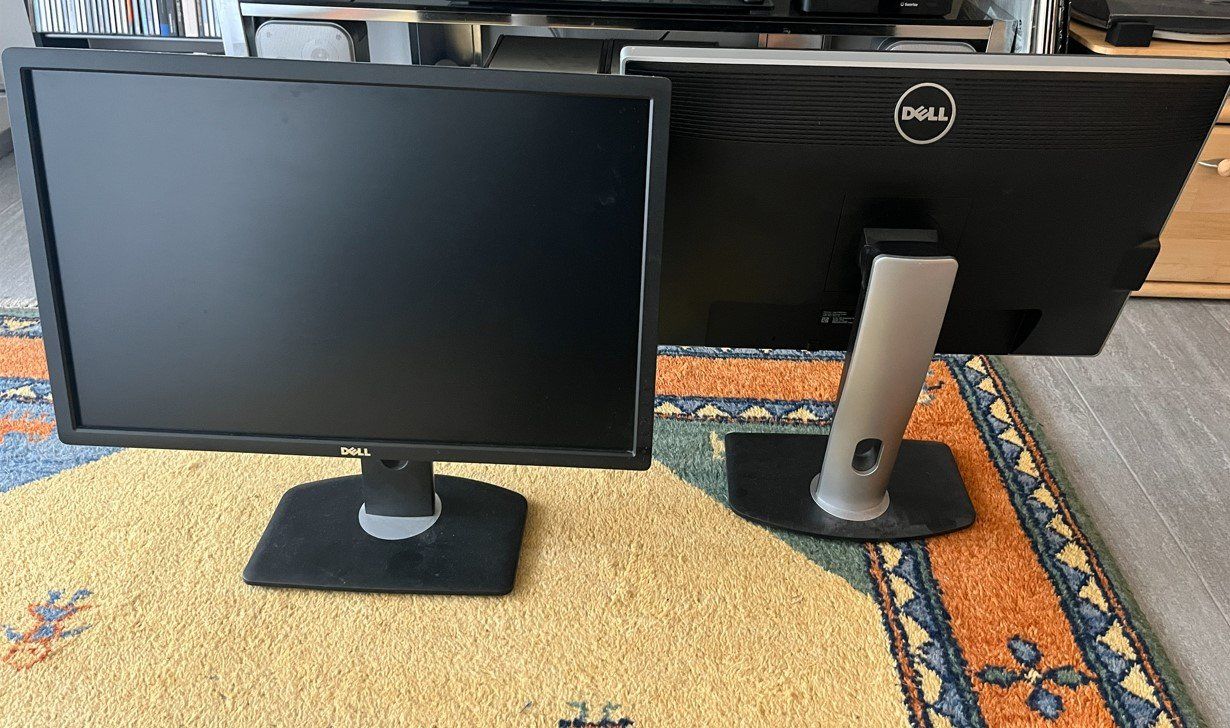 Monitore: 2 DELL Monitore U2412Mc – Gebraucht aus Felsberg von flazila