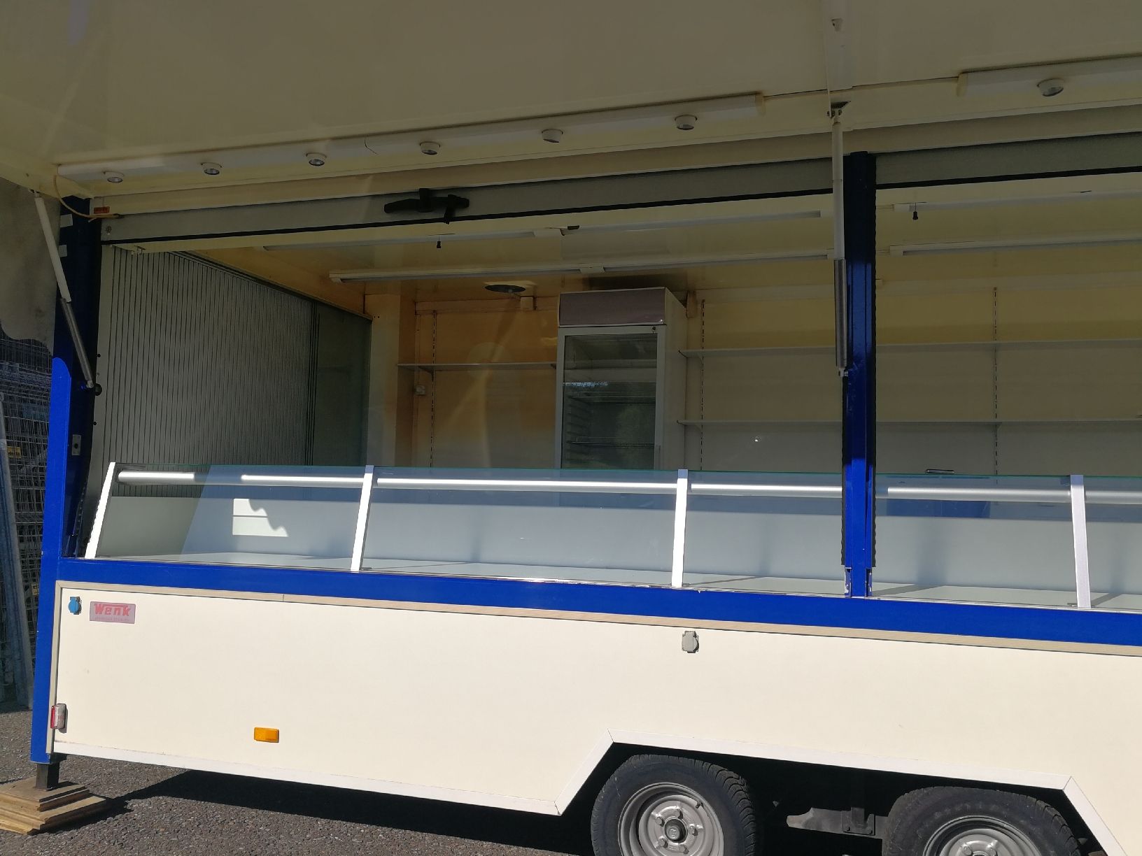 Sonstiges für Firmenanlässe & Parties: Verkaufswagen  – Gebraucht aus Seengen von Esreja 2
