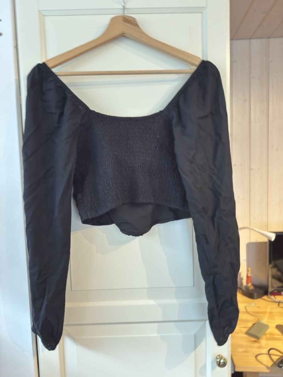 Hollister Tops: Hollister schwarzes Top – Neu (gemäss Beschreibung) aus Muotathal von mar_9j7g 3