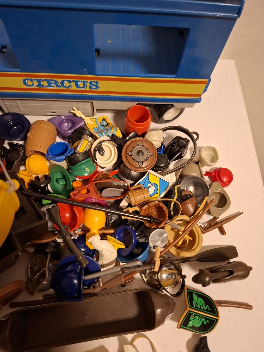Playmobil Giocattoli: Grand lot de Playmobil – Usato da Belfaux venduto da frifri500 4