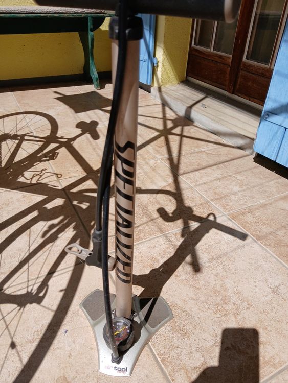 Biciclette: Vélo en alu pour ado – Usato da Chavannes-Forts venduto da roquebrune 7