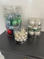 Weihnachtskugeln Christbaumschmuck weiss Silber bunt