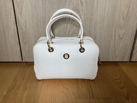 Sac à main neuf Tommy Hilfiger 