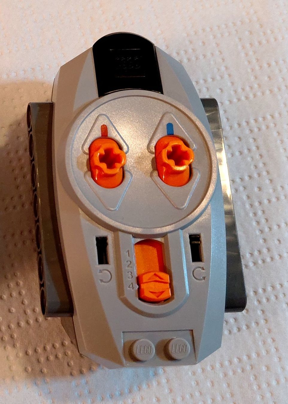 Lego Kit di costruzioni: LEGO Electric Power Functions 9V Remote Control -F75 – Usato da Morges venduto da vimajes12 1