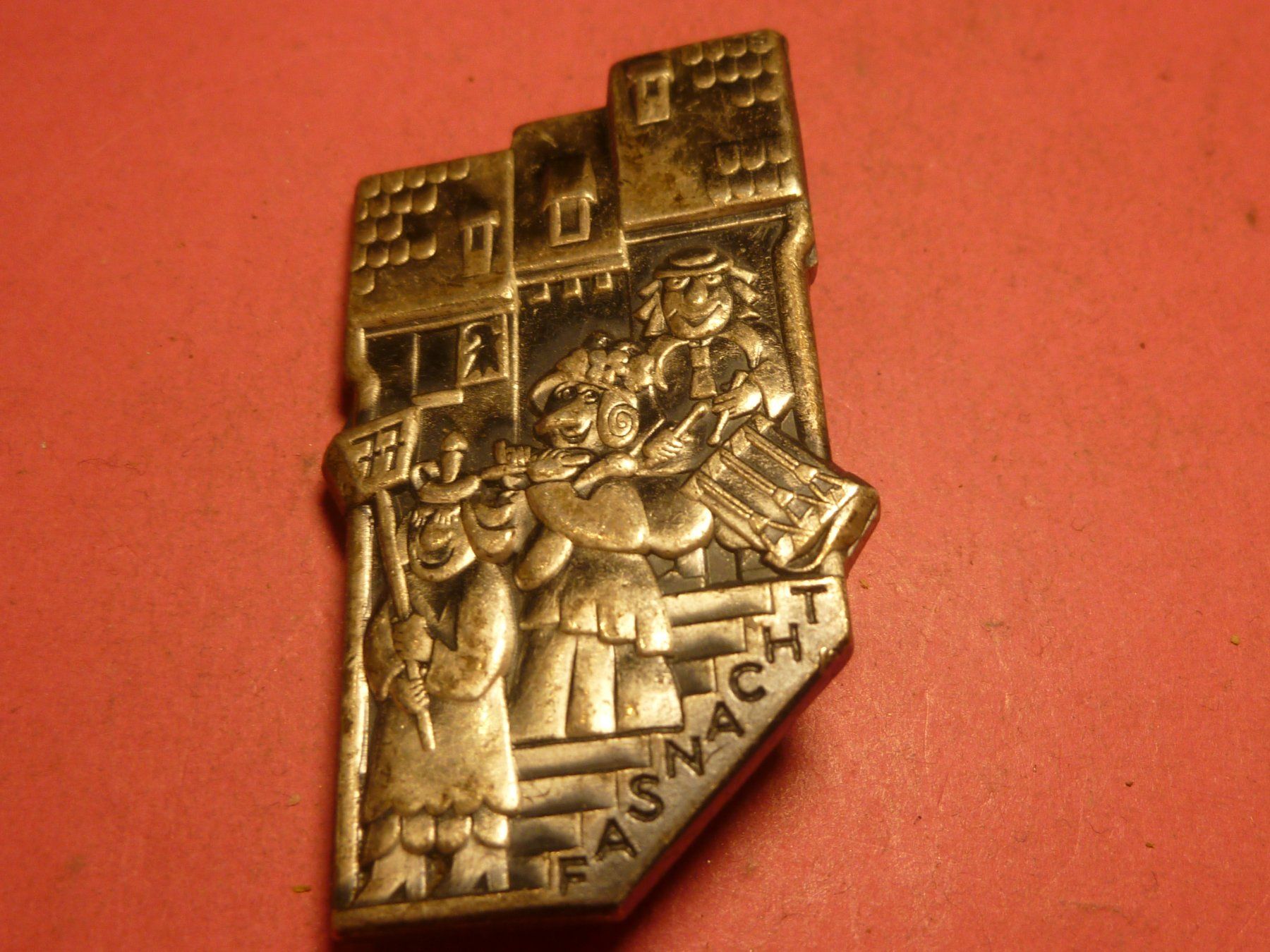 Placchette & Badge: BASEL 1977 SILBER – Usato da Ried (Muotathal) venduto da Mandarin02
