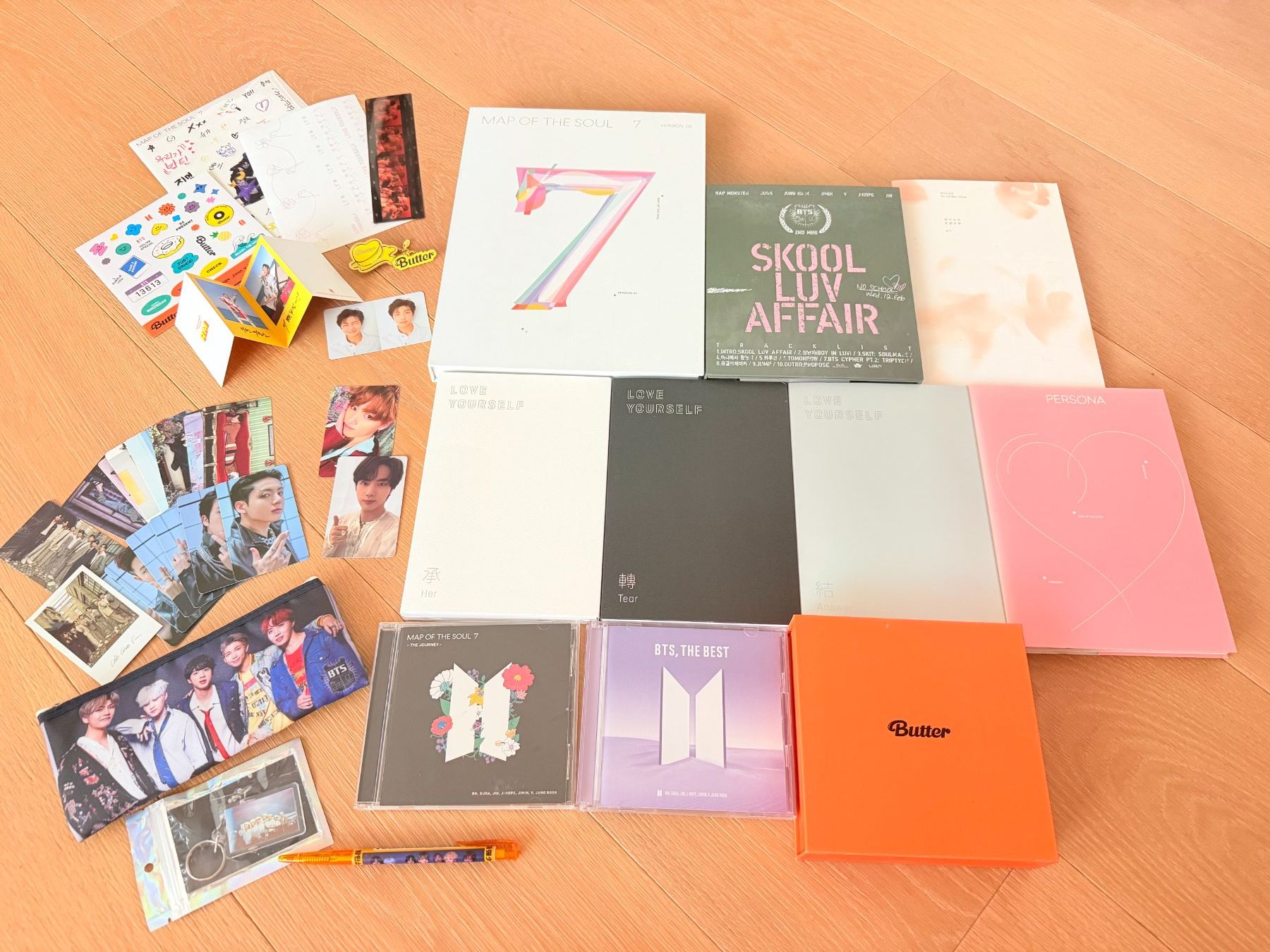 CDs: BTS albums + photocards + freebies – Gebraucht aus Dübendorf von saltedbread
