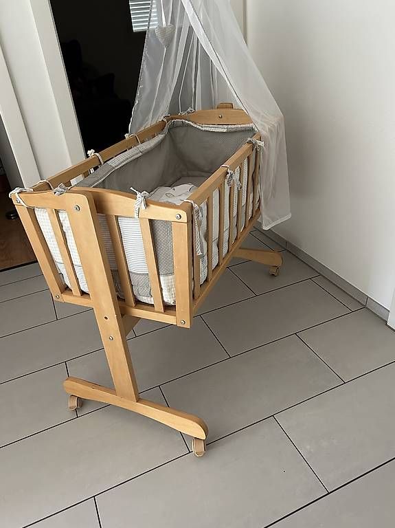 Wiegen & Stubenwagen: Kinderwiege/Kinderbettli – Gebraucht aus Horw von Chjrliyv 3